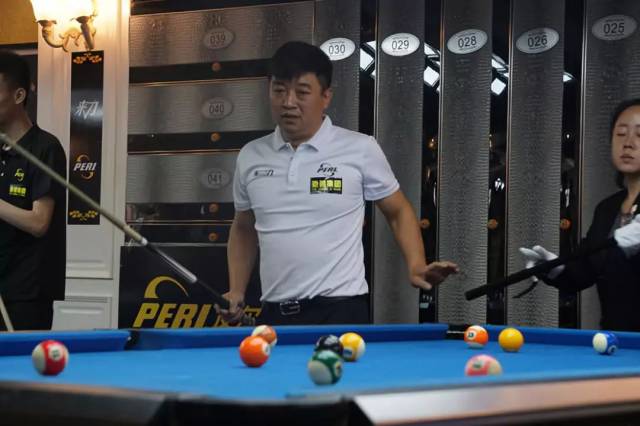 他不仅沿袭 他不仅沿袭